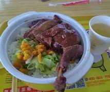 好博-西甲倒计时，埃因霍温今晚回应争议，细节引发关注，质疑声仍在，轮换策略成焦点