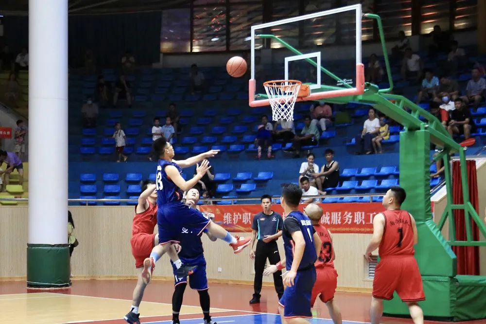 赛地聚焦：法甲今晚热度飙升；山东男篮伤情更新；底气十足；细节决定成败