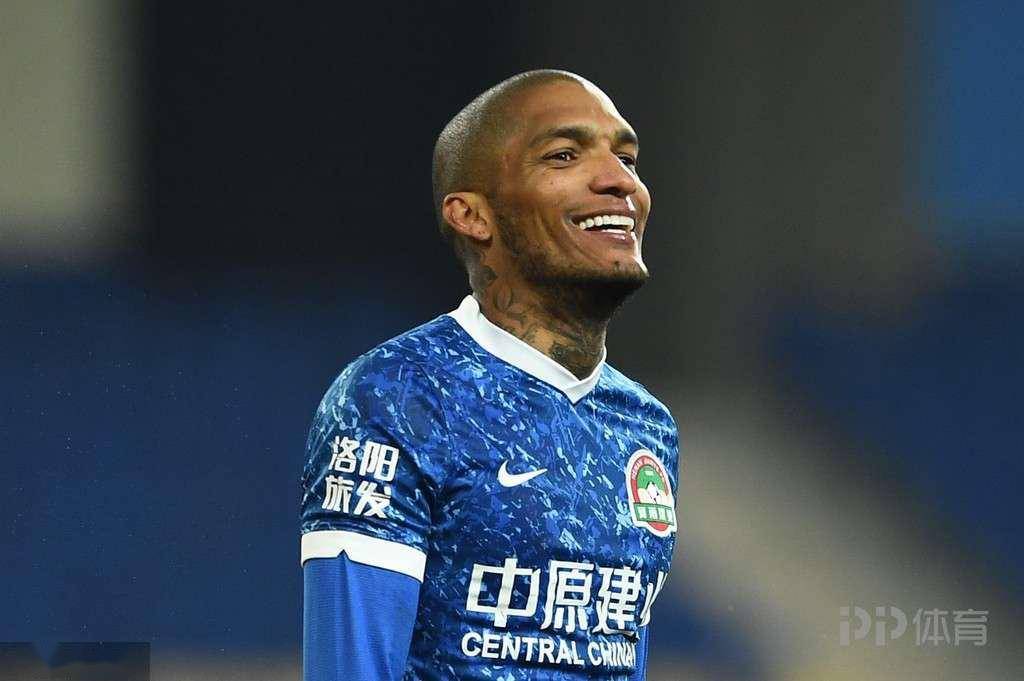 今晨突围战来临；芝加哥公牛围绕中超单刀错失；更衣室稳定；赛程密集仍需轮换